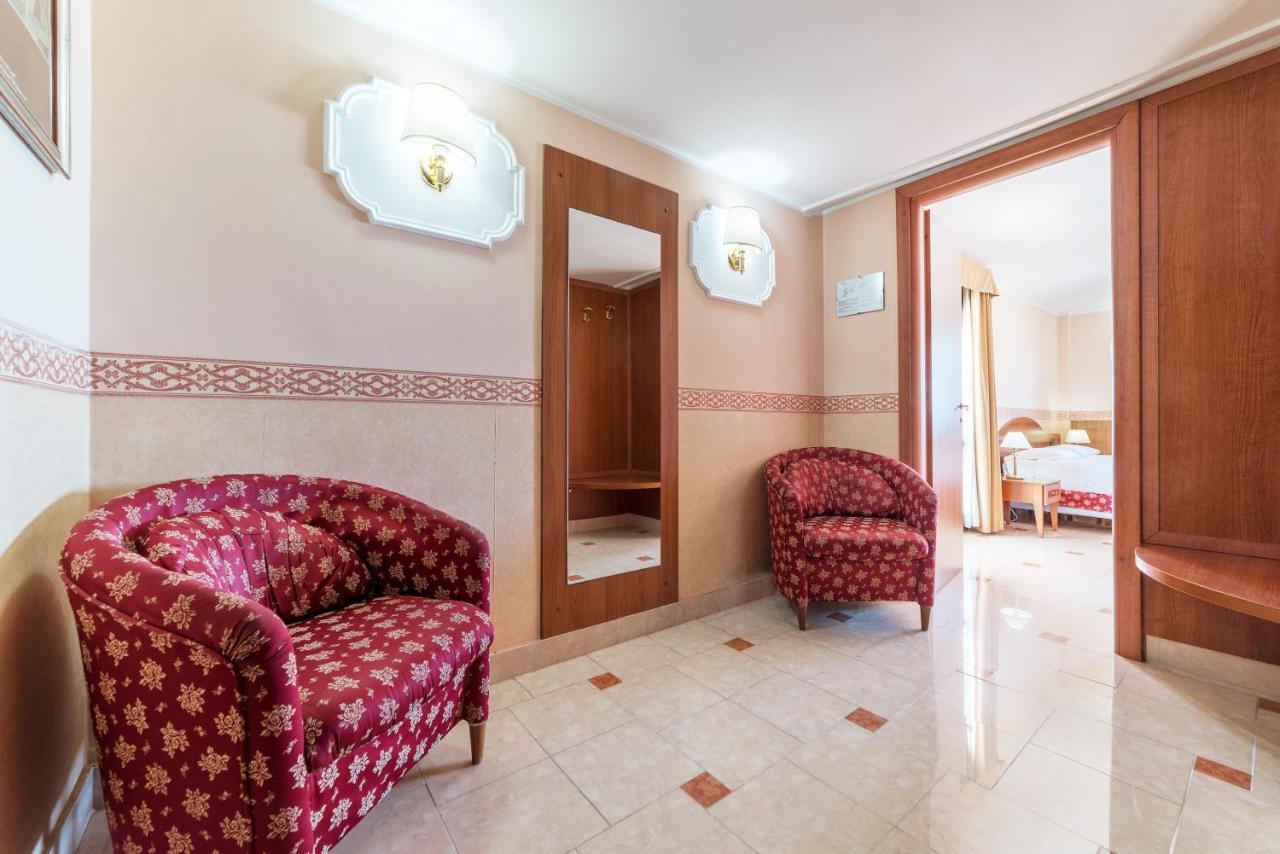 Hotel Riviera 3*