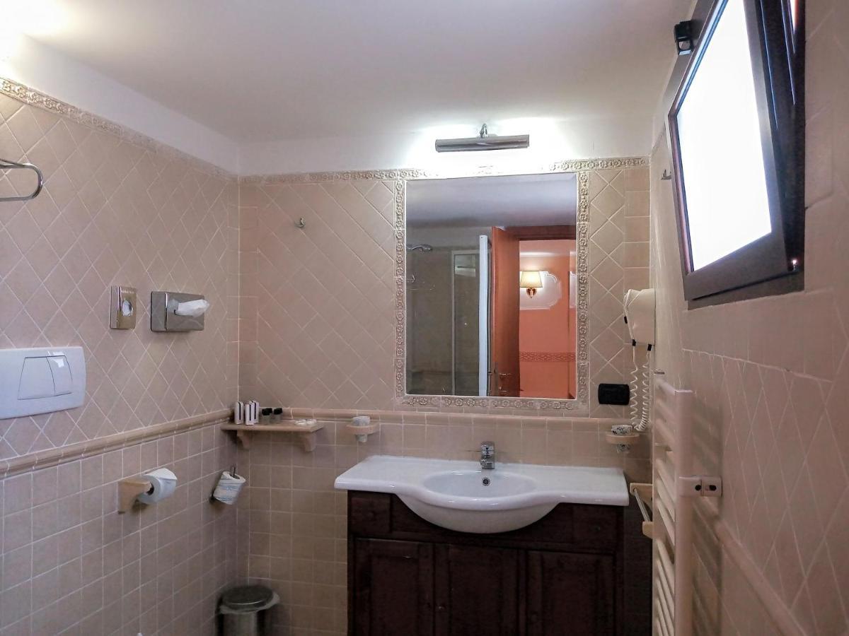 Riviera 3*
